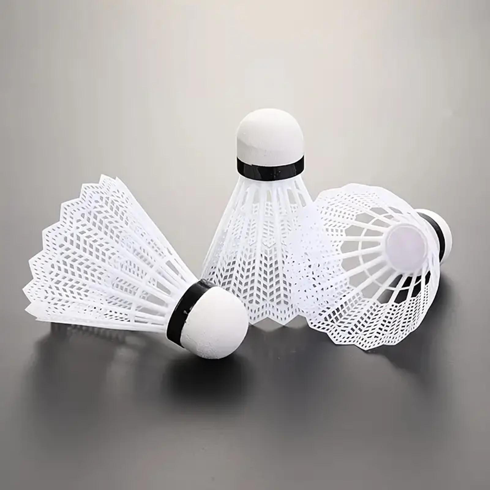 ลูกขนไก่แบดมินตันสีขาว 12 ชิ้น - Badminton Fun Game บทวิจารณ์และราคา